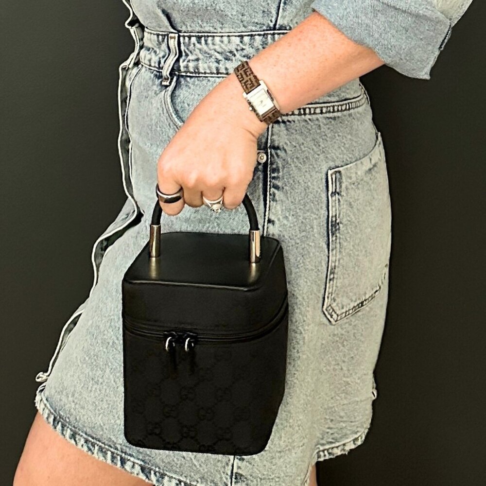 Gucci Tom Ford Era Vintage Monogram Box Vanity Bag in Black - Picture 9 of 10